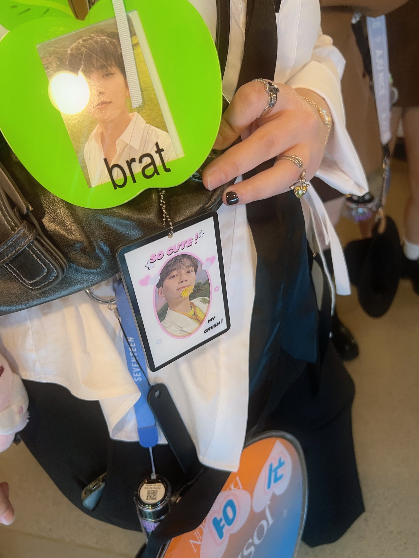 "So Cute!" Acrylic Photocard Holder Keychain